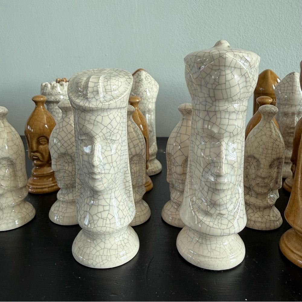 Vintage | Duncan Full Set 32 Piece Ceramic Chess Game Pieces Glazed Gothic MCM - Picture 5 of 8